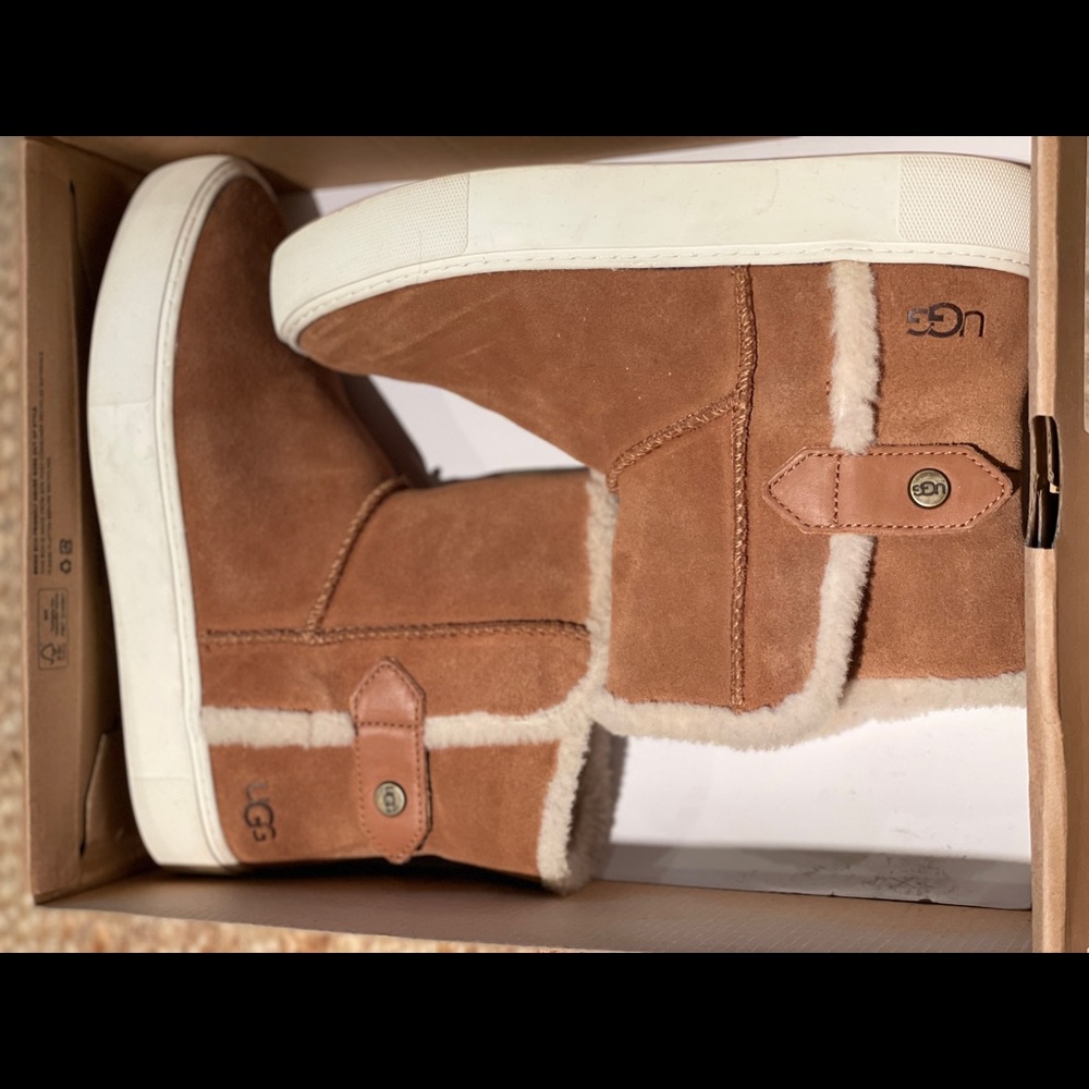 Ugg short boots with sneaker bottom